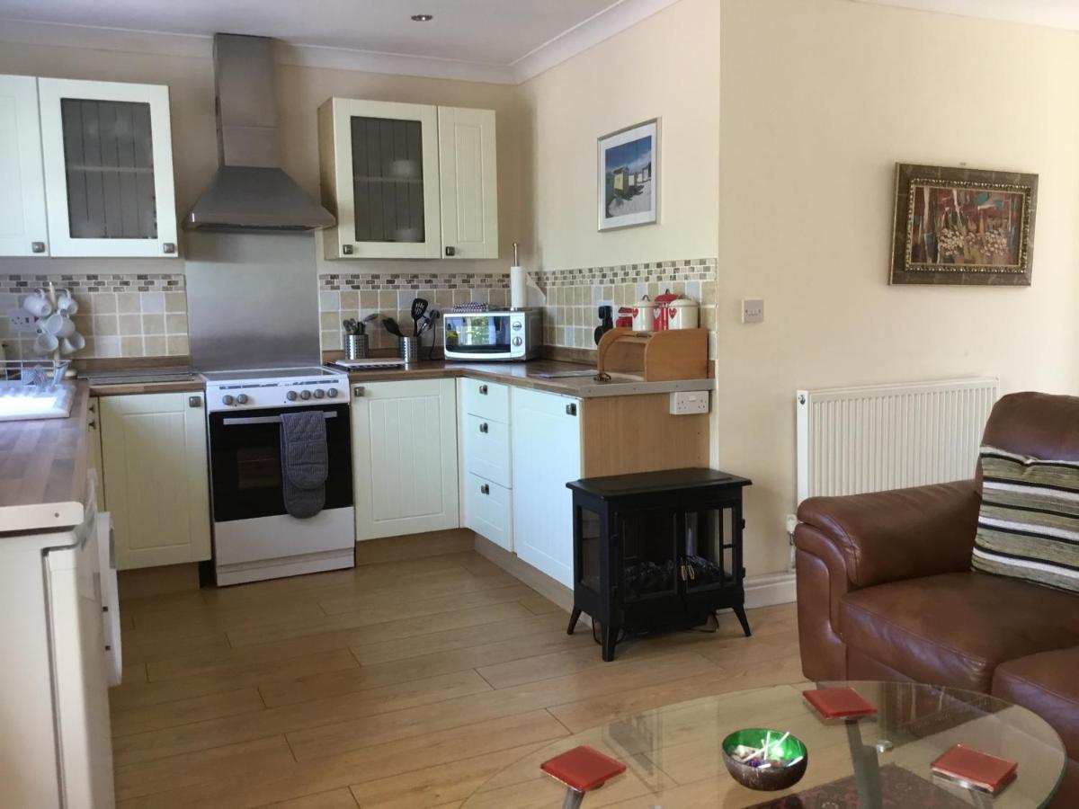 Gower Bungalow Mumbles Bagian luar foto